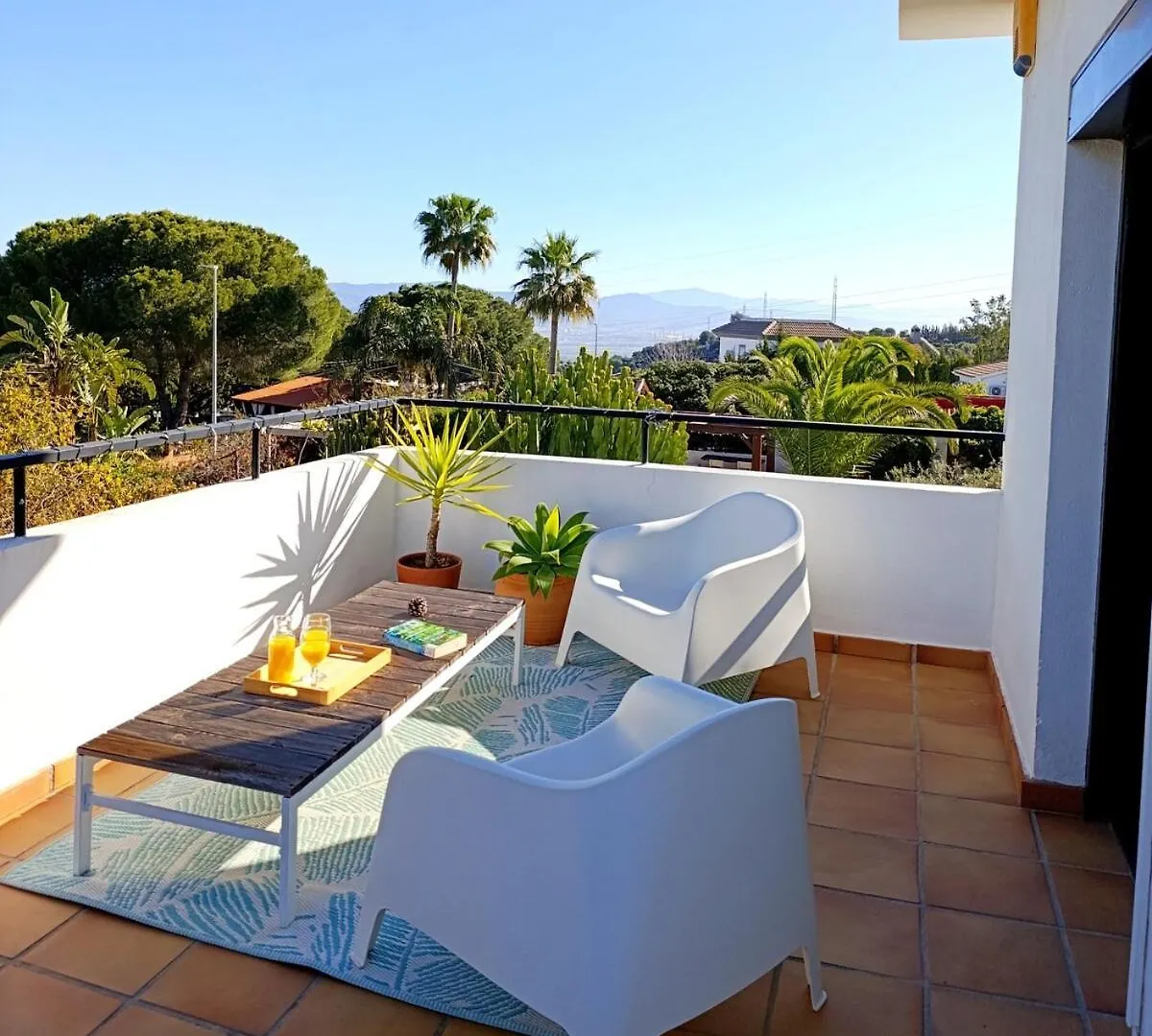 Villa Pinos Malaga With Private Pool, Garden, Bbq Alhaurin de la Torre